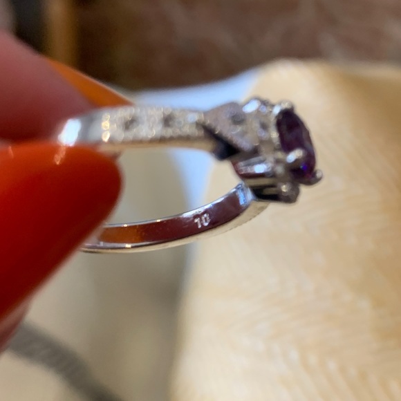 Silvertone NVC Ring With Purple Stone & Sparkles Size 10 - Picture 8 of 8